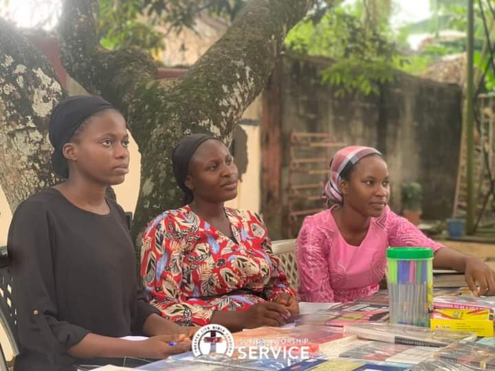DLCFUNICALAKIM's tweet photo. #GCKinMonrovia
#GCKinLiberia
#globalcrusadewithkumuyi
#GCK https://t.co/DbLo9XSXn1