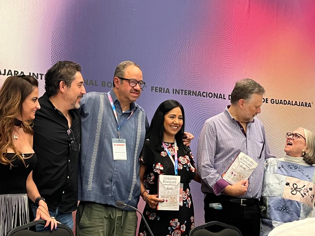 GuillermoaFondo's tweet photo. Gracias @leozuckermann @susana_alexandr por presentar mi libro @FJorgeFHdz prólogo @Proyecto_M2050 https://t.co/D5gPr41bgQ
