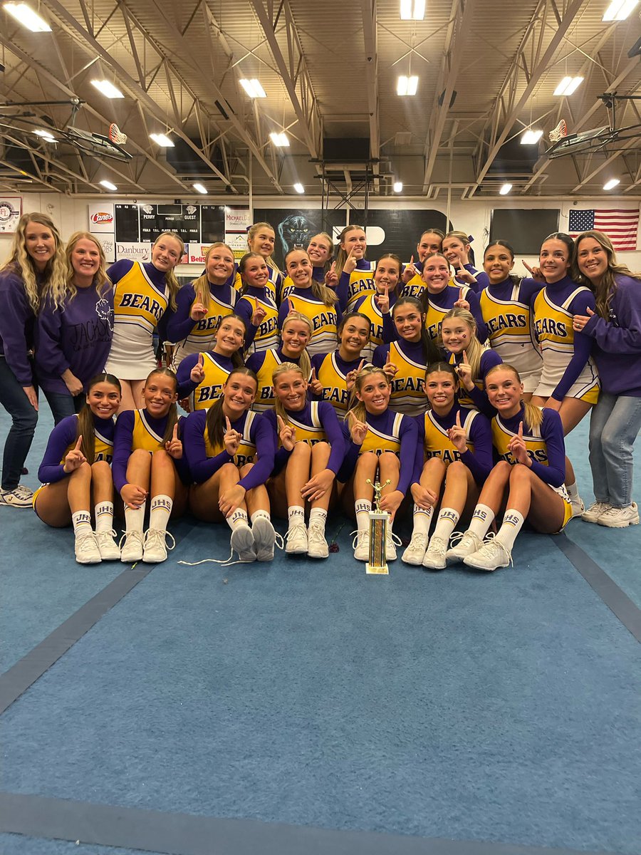 jacksonhscheer's tweet photo. Your 2024 Federal League Champions!! 🥇🤩 https://t.co/fIIa1R5a3T