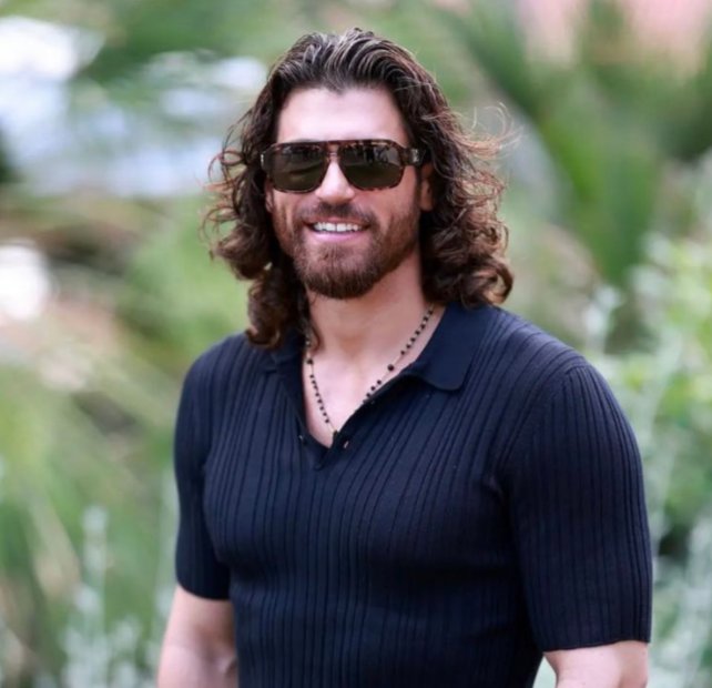 suportecanyaman's tweet photo. I vote for #CanYaman from Turkey for The 100 Most Handsome Faces of 2024  #100faces2024 #tccandler
@tccandler https://t.co/35aHH1rmA2