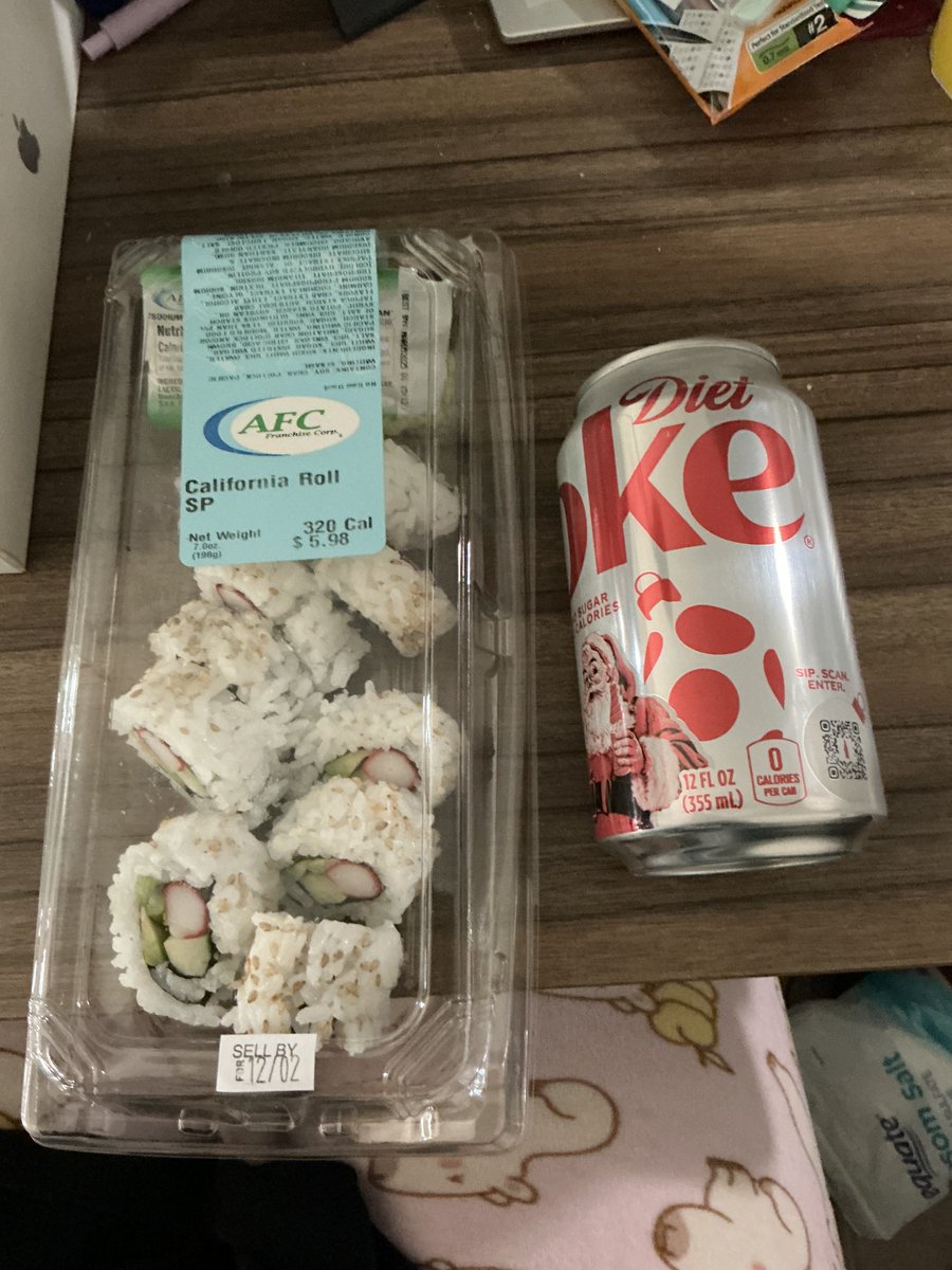 first meal of the day , probably omad ! 320 cals :3