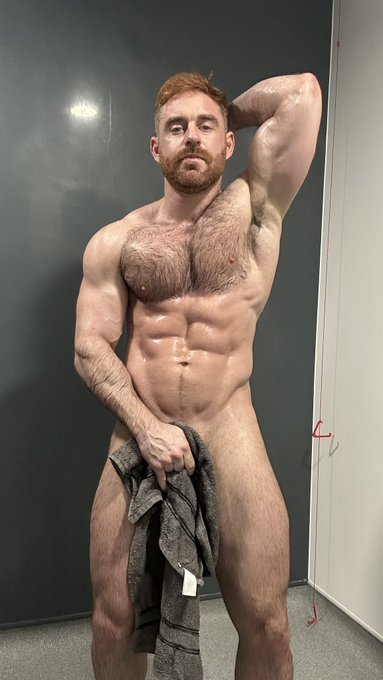 Watch Jonasjacksonxxx's leaked NSFW photo on TwXstars