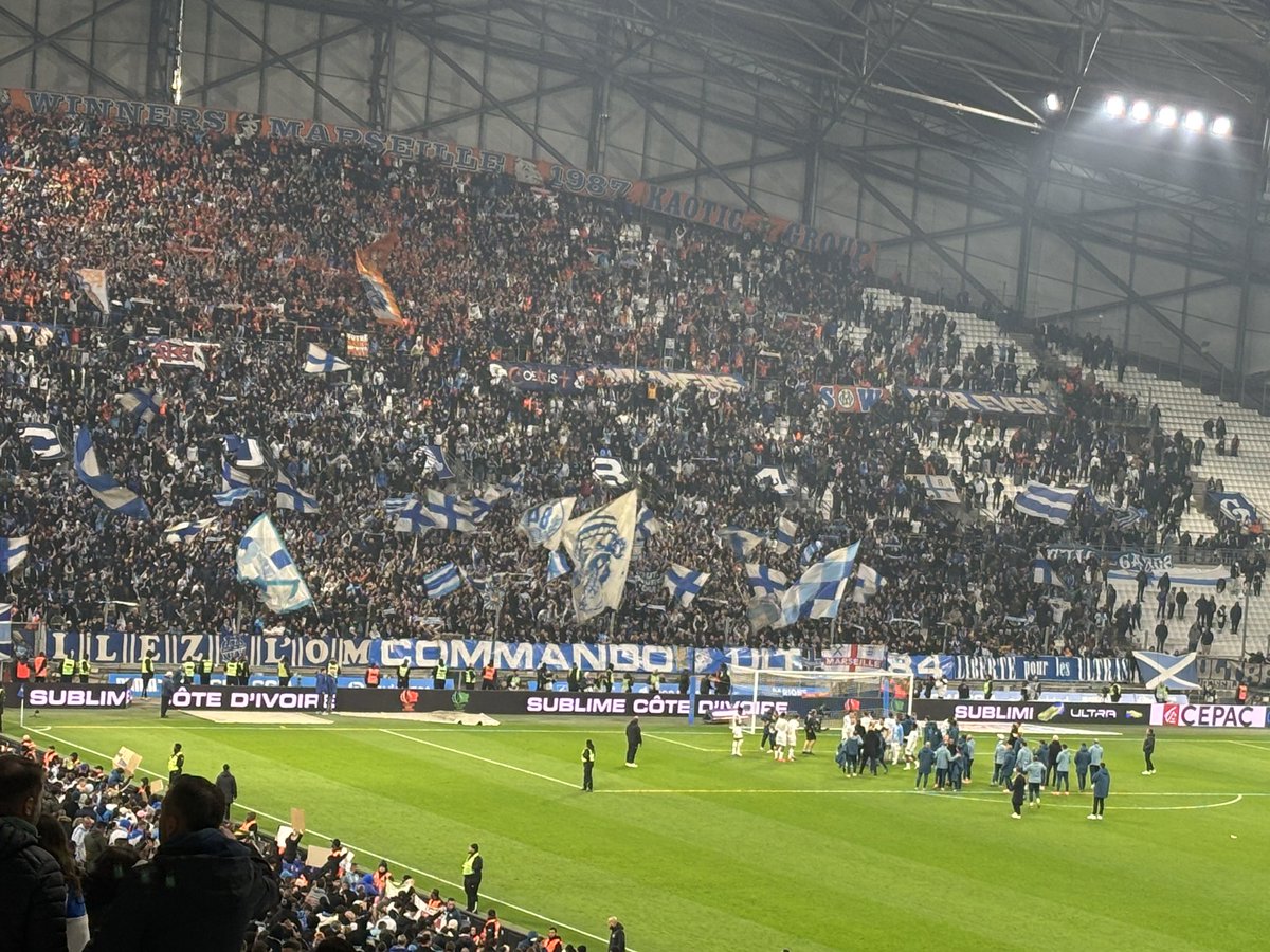 fabrodu13's tweet image. Enfin le sourire au vélodrome #OMASM 💙🤍