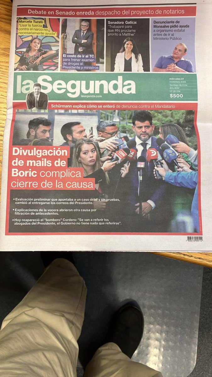 m_torresvera's tweet photo. Con esta me consagro como estudiante de periodismo 🎙️ créditos a @earriagada por el recorte https://t.co/5OBmYNEkfD
