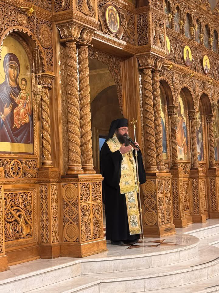 ragipsoylu's tweet photo. First Sunday mass in Aleppo under Syrian rebels/HTS rule. 

Guess doesn’t fit the “they are all blood thirsty fanatics” narrative https://t.co/BUKmnNQXSg
