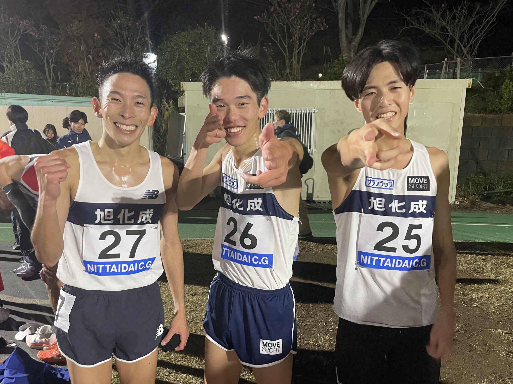 日体大　陸上 Gs4t2coagAASIdJ.jpg