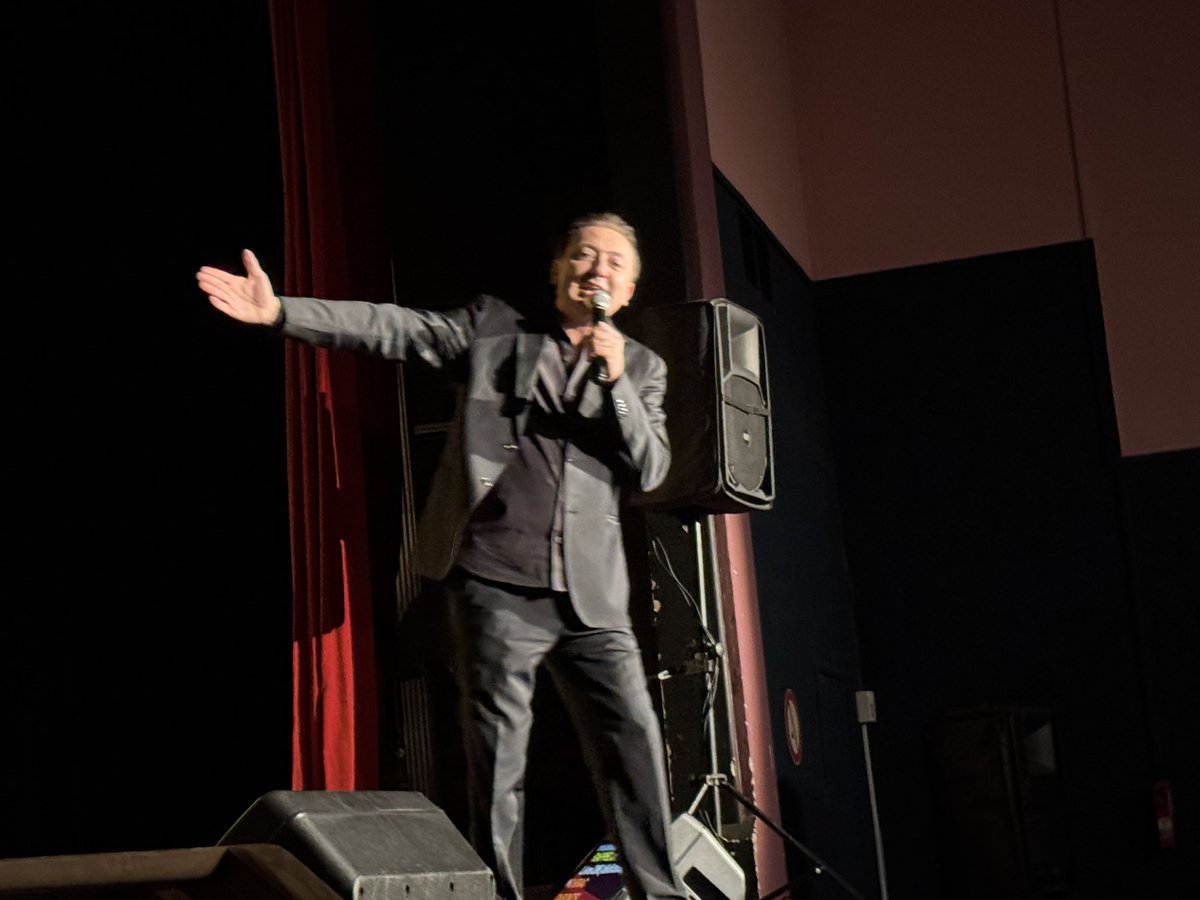 geralddahan's tweet photo. #StandingOvation merci #Vervins ! https://t.co/0B1VHguwfT