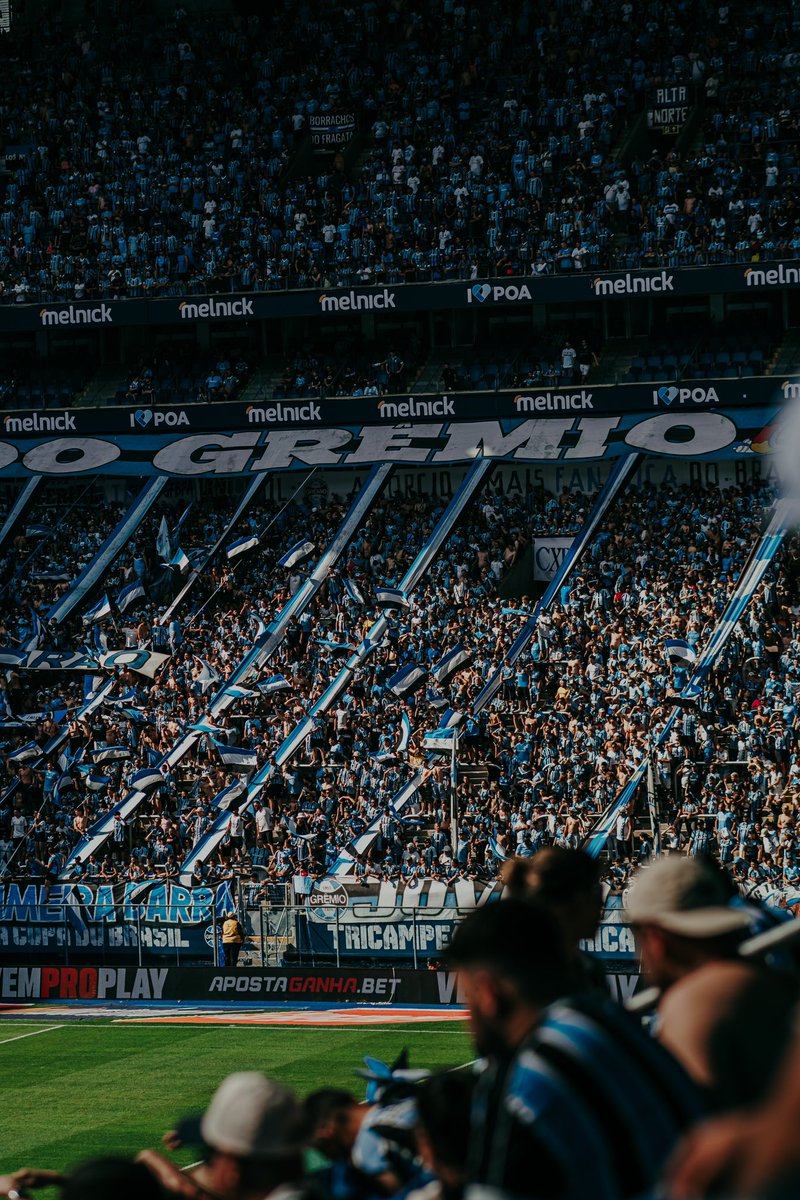 VitorVilella3's tweet photo. TARDE DE GRÊMIO 🇪🇪

📸: @VitorVilella3 https://t.co/Hiop7E4JP3