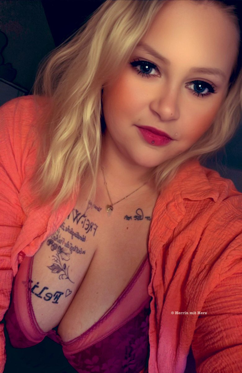 Ich bring dich um den Verstand. 😛😈

#zahlfotzen #zahlschweine #findom