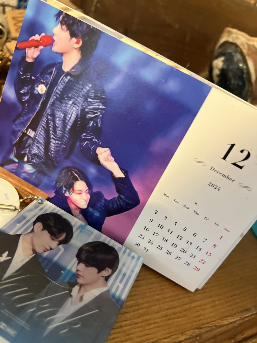 BTSvkomo's tweet photo. 12月……テテちゃん🐻‍元気ですか？

ゆんちゃんも元気かな？？

頑張らないとね💕︎会える日まで https://t.co/cphtIEWcTT