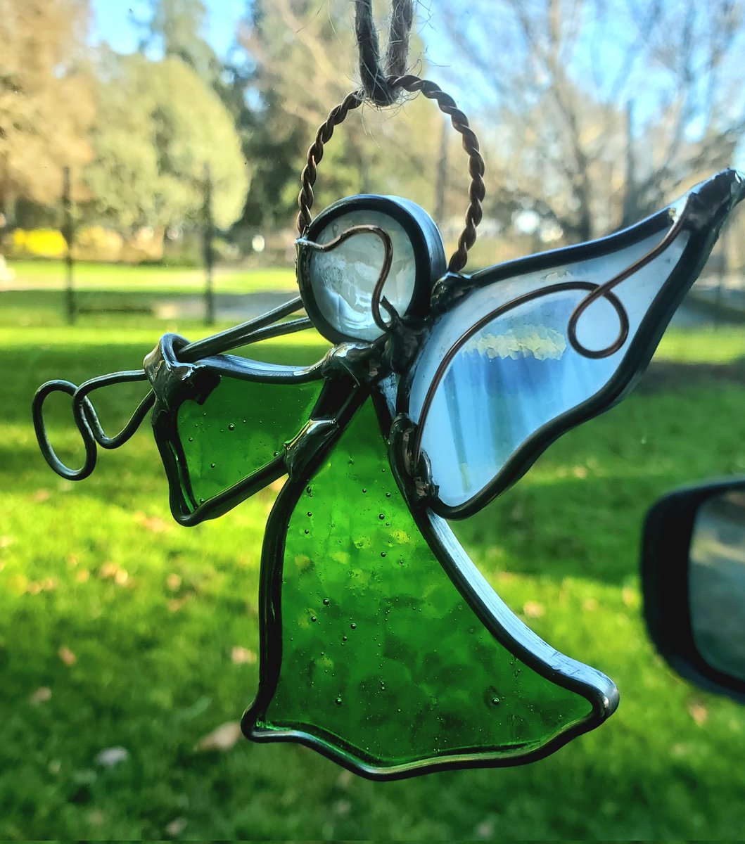 4BarrelOMonkeys's tweet photo. Happy holidays! First one out. #monkeyshine https://t.co/9eOU6Ez1zW