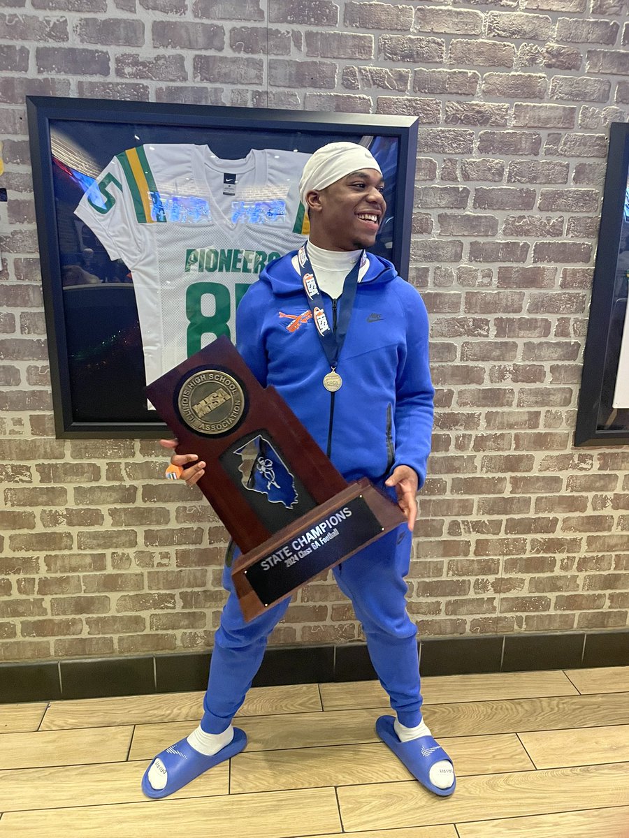 MoGilliam1's tweet image. Woke up feeling like a State Champ‼️
#RINGME💍