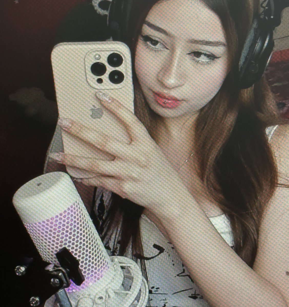 uhc minitas ESTOY AFONICA twitch.tv/elisadyoo