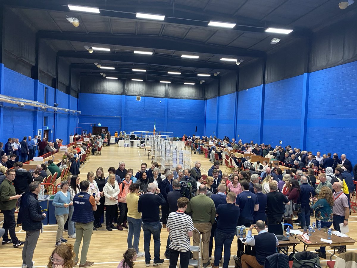 Gaillimh Thiar
Cuóta 10,047
Comh a 12:
Connolly, John FF 9592
Grealish, Noel NS 8148
Naughton, H, FG 7474
Thomas, N, É NS 7199
Kyne, S, FG 6281
⁦<a href="/NuachtTG4/">Nuacht TG4</a>⁩ #Vóta24