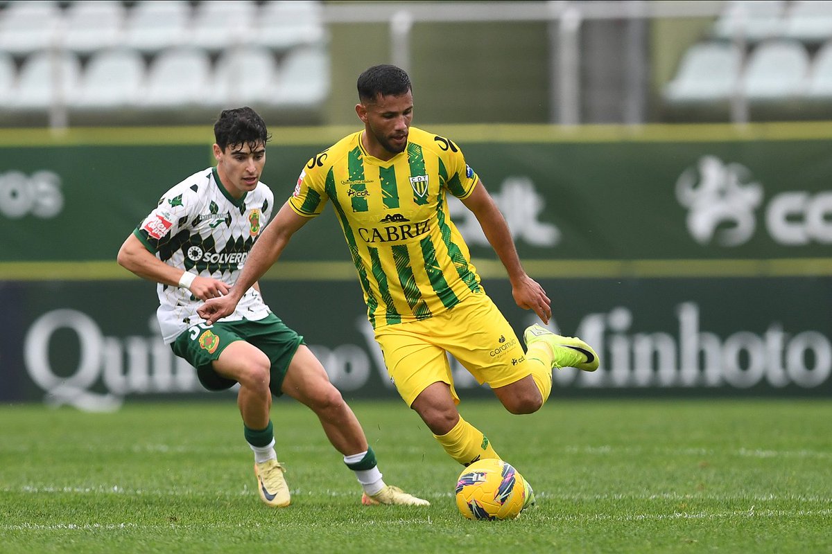 CDTondela1933's tweet photo. 📸's do triunfo desta tarde no João Cardoso
#PeloTondela #CDTFCPF https://t.co/cfZT4lzKKx