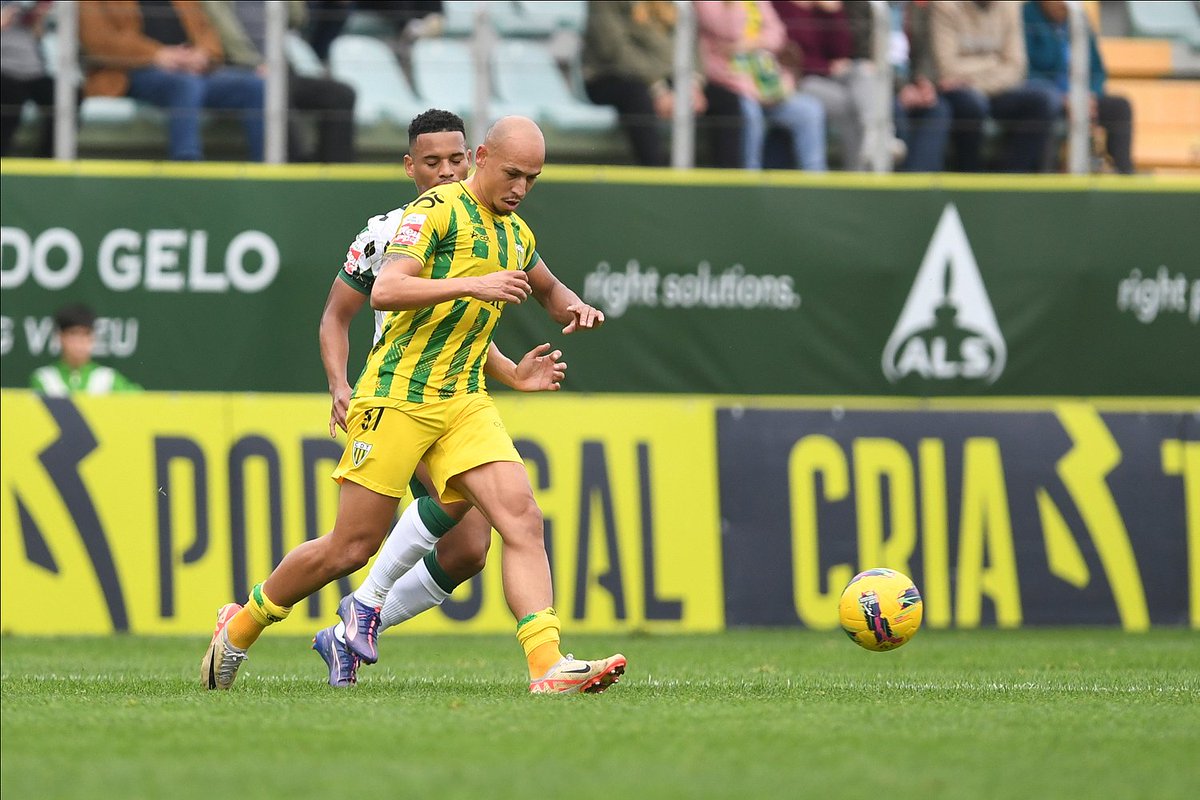 CDTondela1933's tweet photo. 📸's do triunfo desta tarde no João Cardoso
#PeloTondela #CDTFCPF https://t.co/cfZT4lzKKx