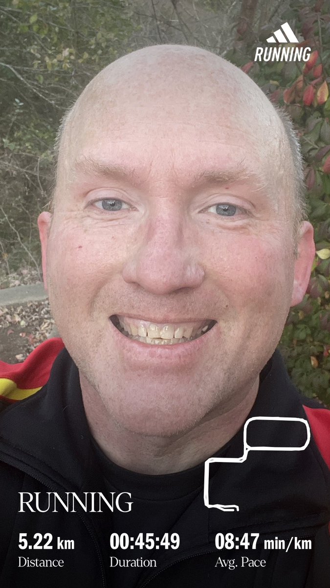 Forward2000's tweet image. On today’s #bisexualagenda I continue to train for a 6K run. #adidas #runtastic