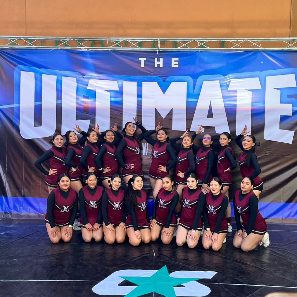 Hoy en #CheerStop 👑🦅 estrenando plumaje 😍 ¡Regresamos a casa con un 2do lugar para la Cherry Squad y mucho trabajo por hacer! Gracias a quienes nos acompañaron ¡Nos vemos el siguiente fin en #NacionalONP 

<a href="/MarcoA_Sosa83/">Marco A. Sosa 🇲🇽</a> <a href="/AguilasIPN/">Águilas Blancas IPN</a> <a href="/ipndeportes/">IPN Deportes Oficial</a>