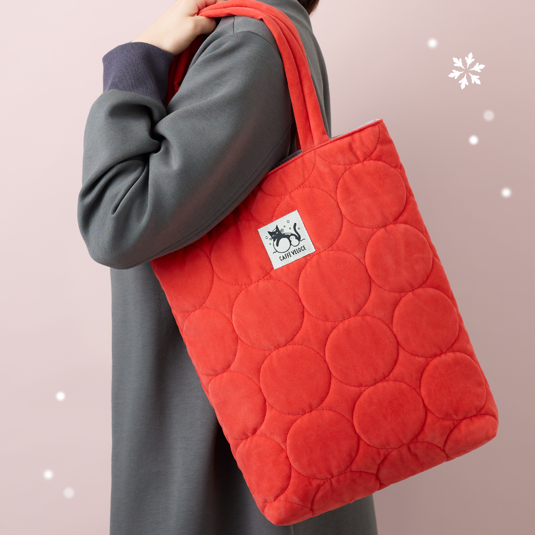 ★ハンドメイド★ ミニチュア 2wayキルティングバッグ レッド アウトフィット 今日は #冬の黒ねこハッピーバッグ の中から 【キルティングバッグ】の