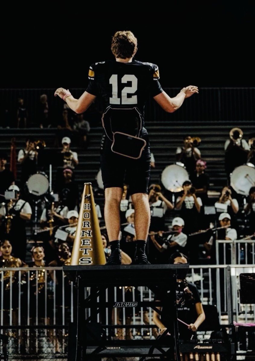 Jurgensen17's tweet image. You just had to be there.  #Blessed #1MOORE #work

Career stats/records ‘23-‘24 @HornetFB_1MOORE 
(BMC record *)
2709 season pass yds*
3246 season total yds*
186 season completions*
277 season attempts*
29 pass TDs season*
41 total TDs season*
350 pass yds single game*
6 passing…