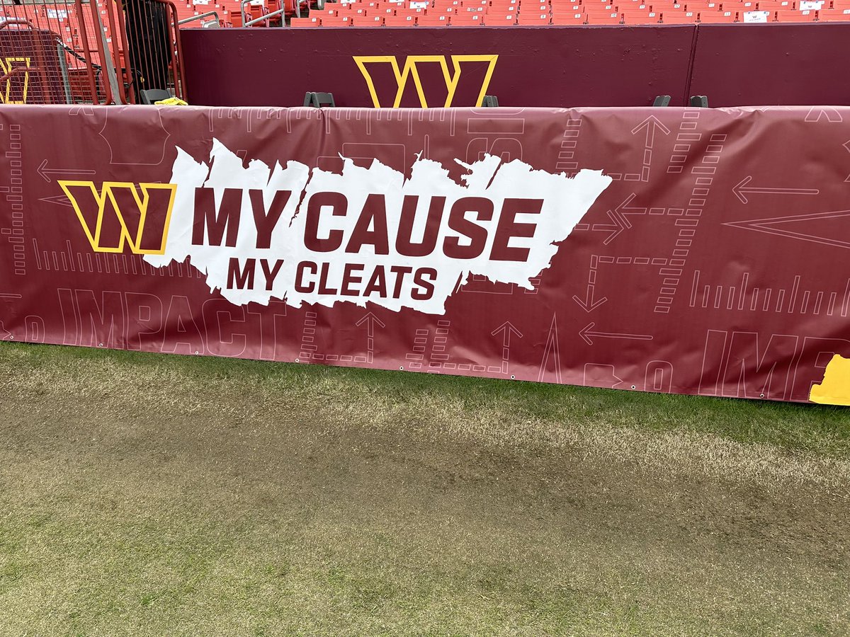 WACFdn's tweet photo. Thank you to Coach Darnell Stapleton with the Washington Commanders @commanders for representing the Willie and Aikisha Colon Foundation during today’s My Cause My Cleats game!! We TRULY APPRECIATE your support Coach!!! https://t.co/bAXWnx2vKe