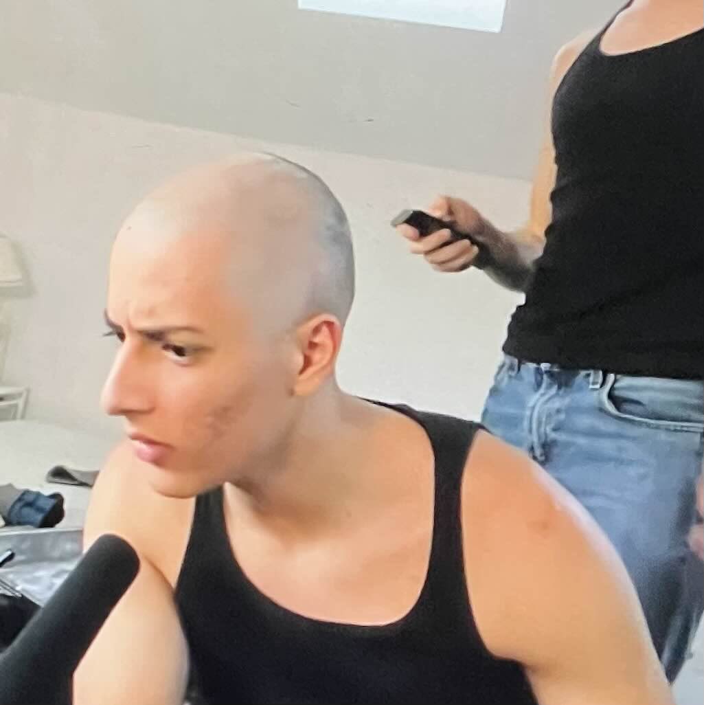 offputtingwoman's tweet photo. I STILL LOVE HIM YALL 💔#slushynoobz #hamzahshair #whereismyman https://t.co/ZE3QEh2QXr