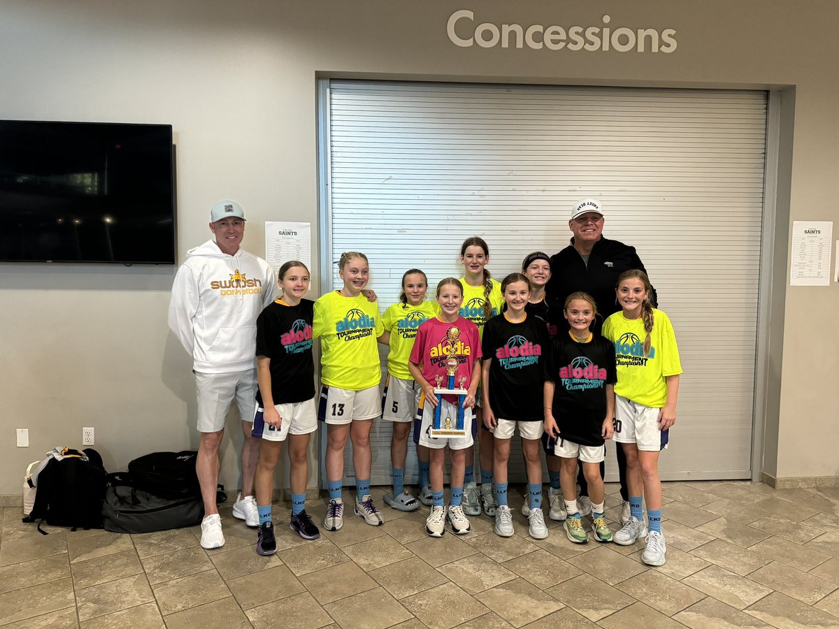 KenKeel2's tweet photo. First weekend hooping and our team walked  away from Tomball as tournament champs! #LLKD https://t.co/HmOoiRqjtg