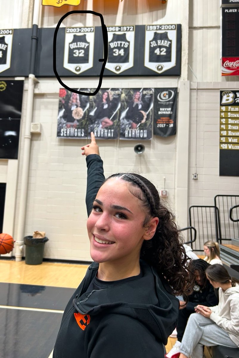 My girl @JillieSand went into the house that Terrence Oglesby built and dropped 6-3’s as an 8th grader on Varsity against the #4 team in the state.  Proud Dad!