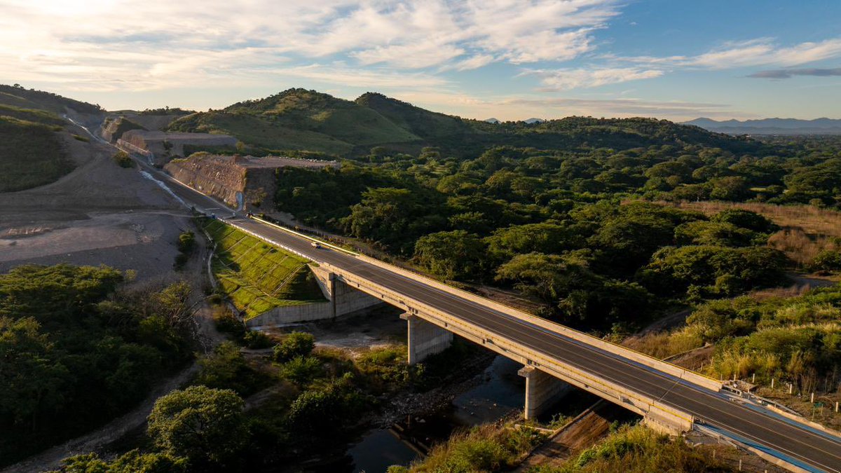 Casa Presidencial 🇸🇻 tweet media