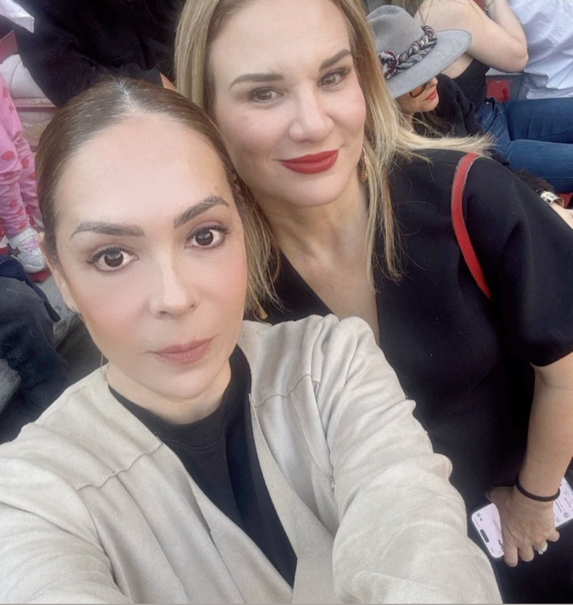 De vuelta a la hermosa monumental <a href="/apoquema/">Belinda Villarreal A</a> ❤️