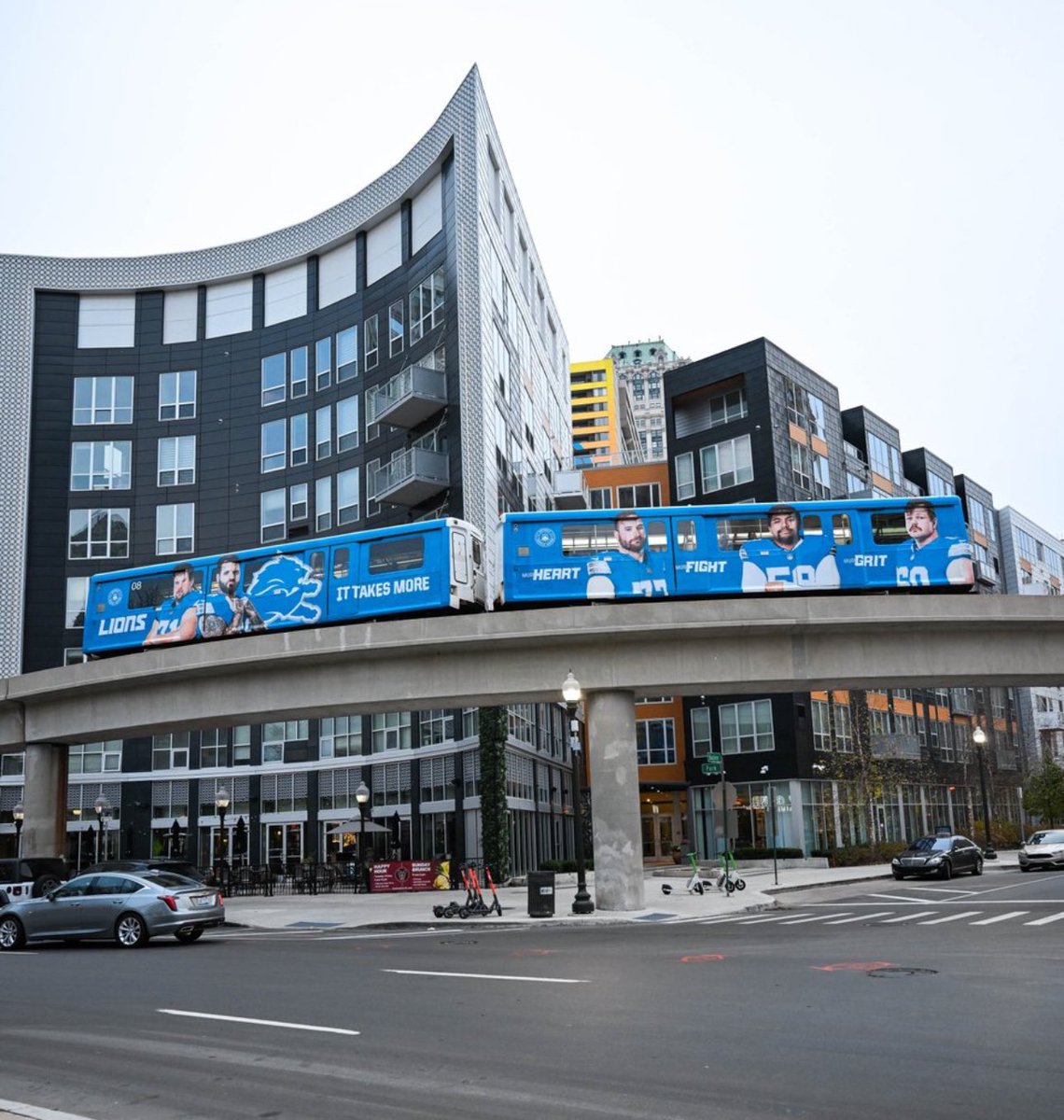 The newly wrapped Detroit People Mover🔥

📸: <a href="/Lions/">Detroit Lions</a> | #OnePride