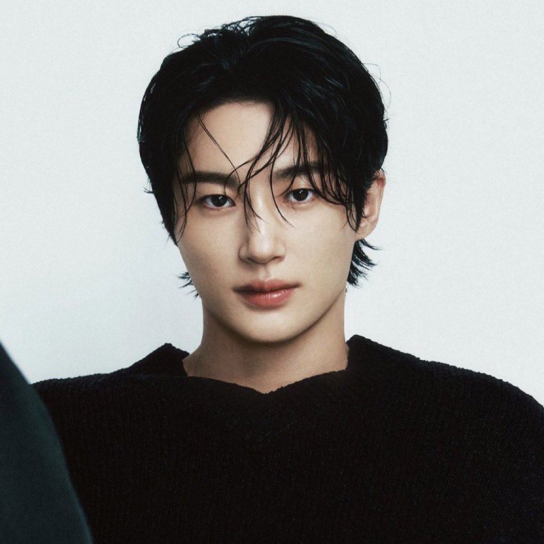 PopBase's tweet image. IU and Byeon Wooseok will star in romance K-Drama ‘Wife of the 21st Century’s Grand Prince.’