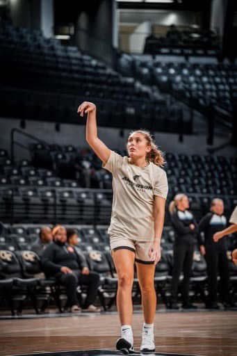 Tennessee Lady Grit 2027 (Flenniken) (@tnladygrit) on Twitter photo Shoutout to Big Sis <a href="/ash_sheridan44/">Ashlyn Sheridan</a> who had game high 18 pts for her Anderson team in a dub against a Top 5 ranked squad. 👀 Shoutout to Big Sis <a href="/ash_sheridan44/">Ashlyn Sheridan</a> who had game high 18 pts for her Anderson team in a dub against a Top 5 ranked squad. 👀