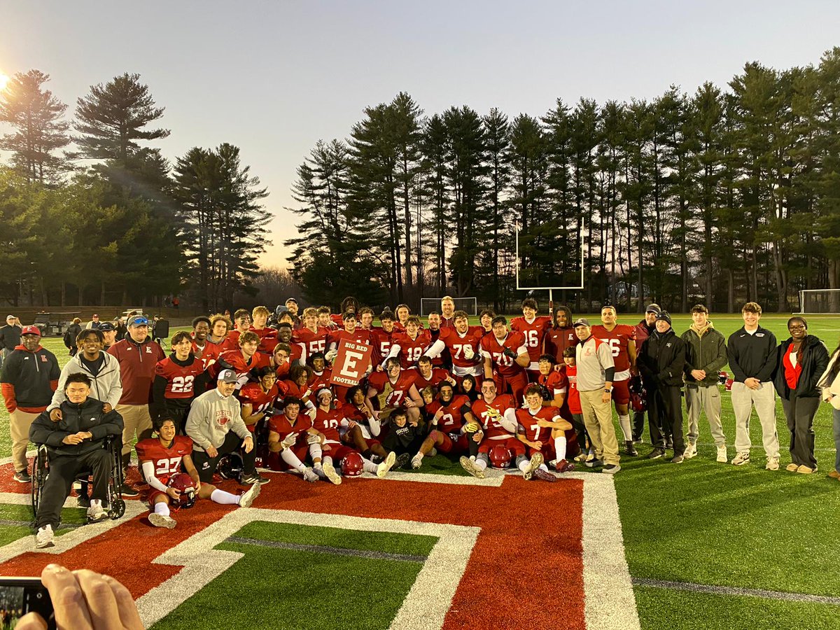 Blessed to be part of this incredible <a href="/PEAFootball/">ExeterFootball</a>  team...finishing as League Champs with a great bowl win! Thank you to <a href="/CoachV1781/">Coach Voulgaris</a> and all my other coaches and teammates.  Busy off-season loading...a few season highlights below.

hudl.com/video/3/227485…