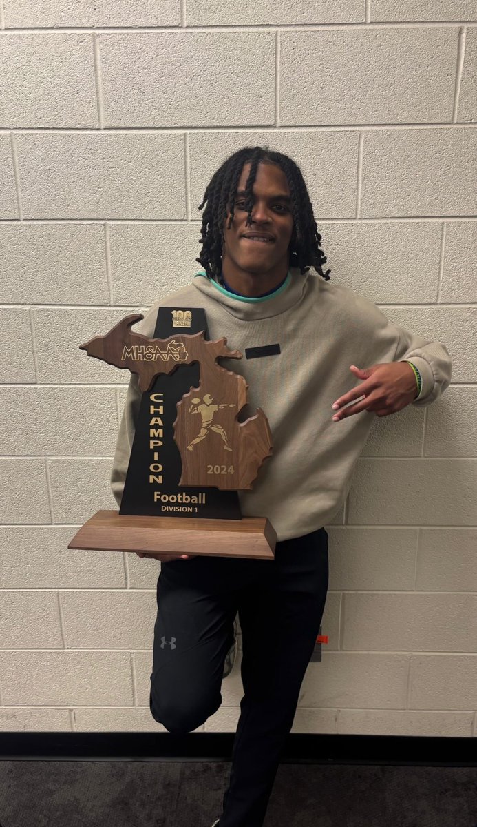 From a boy to a man, so proud of you lil cuz! City and State champion, you went out on top my boy! Lot left for you in the future. Always be you, stay true to yourself always my boy🤞🏾 you’re up next <a href="/CashusS_/">Cashus Jay Shivers (shy-vers)</a>  #ShiversBoyz