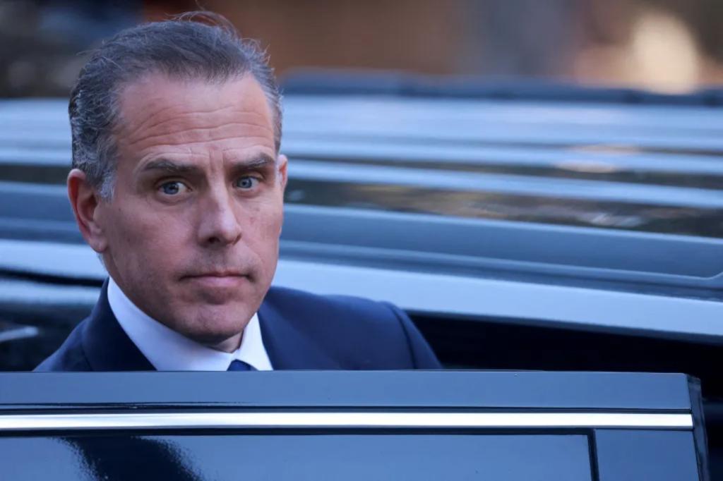 nypost's tweet photo. Joe Biden to pardon son Hunter in shocking reversal as lame-duck prez winds down term: report https://t.co/8fNqSODX3T https://t.co/PCfGDVzwvw