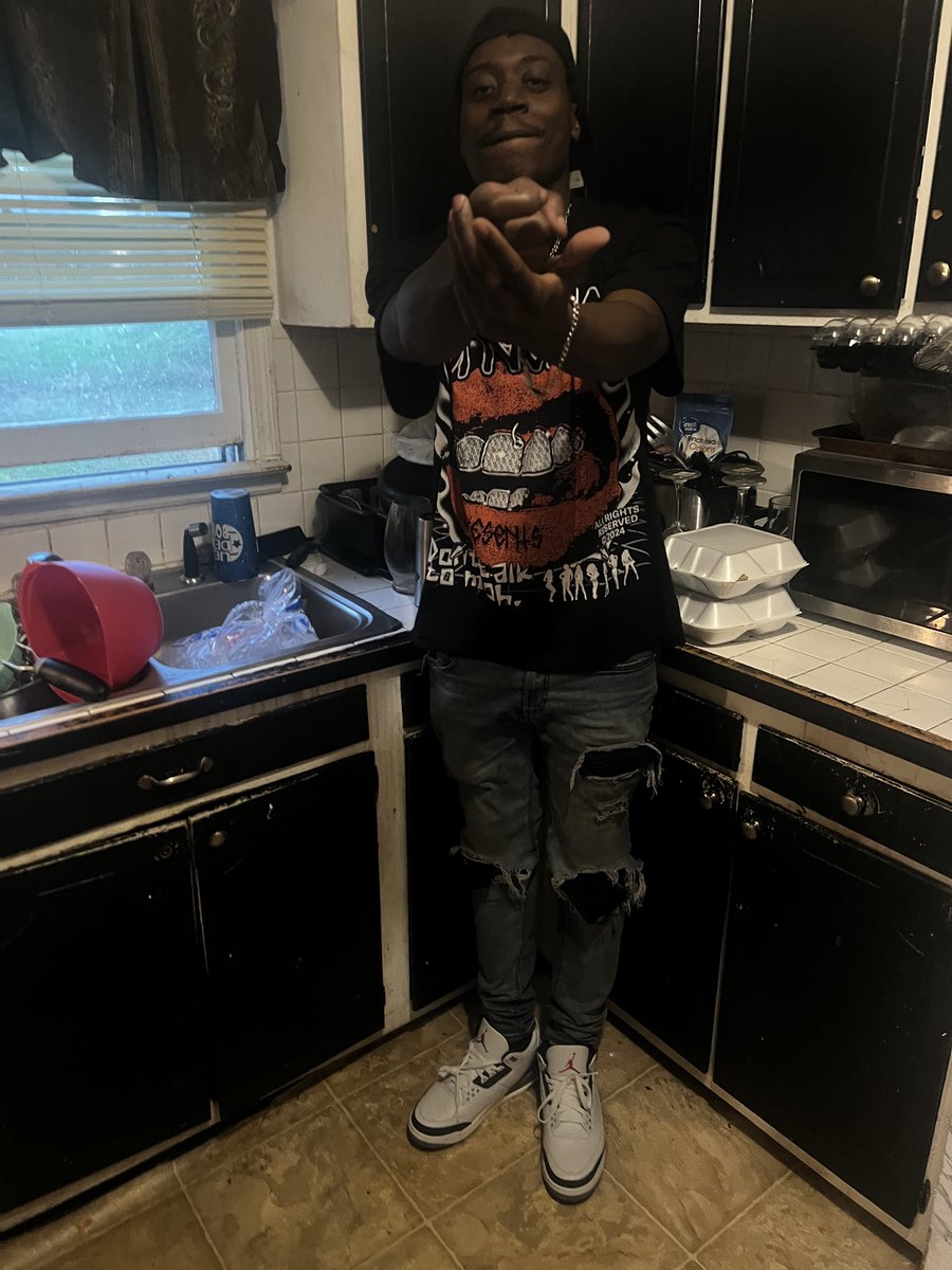 _Ty1da's tweet photo. Alright alright alright alright -Travis Scott song https://t.co/zWv2G736MO