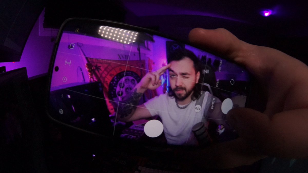 TunaforL's tweet photo. I'M LIVE RIGHT NOW exposing the illuminati on my stream 
(and by exposing the illuminati i mean playing #Fortnite )

link in bio 🥵🥵🥵 https://t.co/hXluKnIIdS