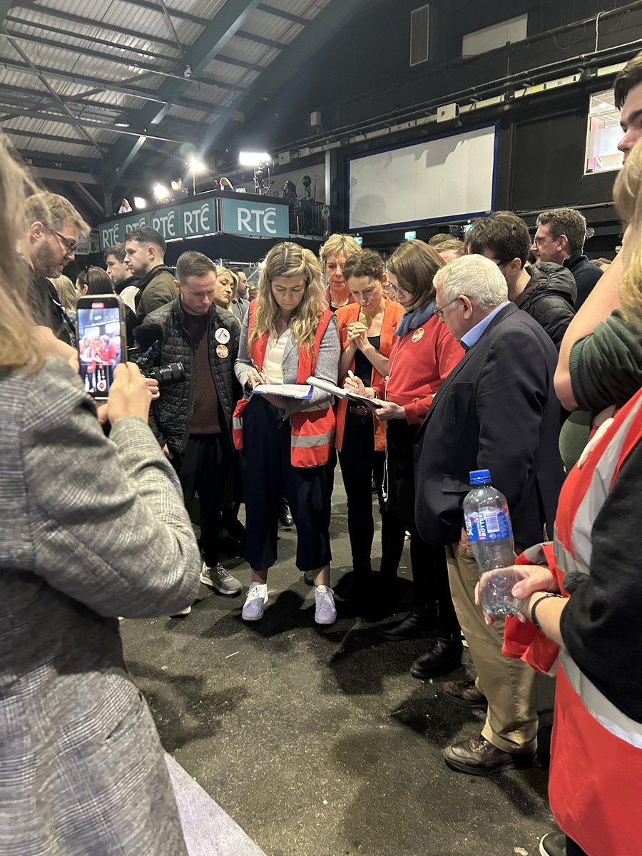 HannahmDeasy tweet media