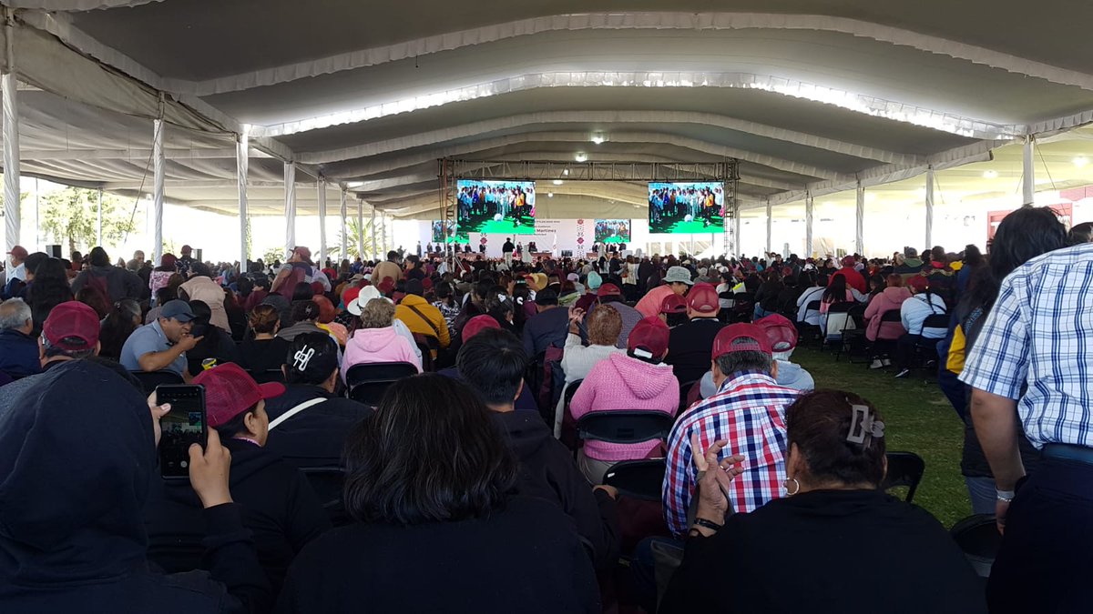 g2vick's tweet photo. Hoy la Lic. @ElenaGarciaMtz_ dio su tercer informe de gobierno como Presidenta Municipal de #Tultitlán en el trienio 2022-2024.. Es de destacar el gran respaldo con el que cuenta del pueblo tultitlense. Larga vida a la compañera Elena. https://t.co/EEguHkWHNh