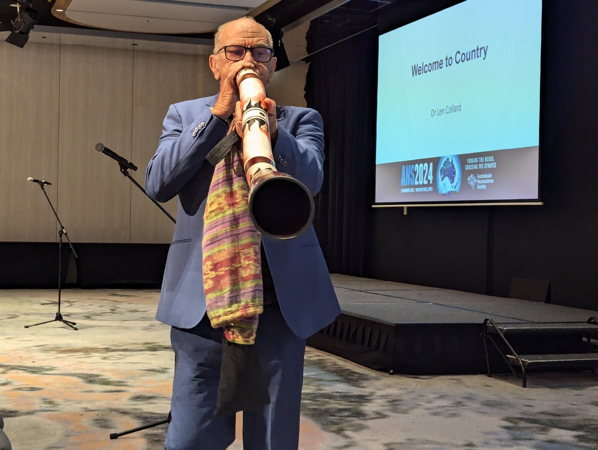 Sarah Hellewell (@_hellewell_) on Twitter photo Emeritus Professor Len Collard welcoming us to #ANS2024 <a href="/ans/">あんず</a> Emeritus Professor Len Collard welcoming us to #ANS2024 <a href="/ans/">あんず</a>