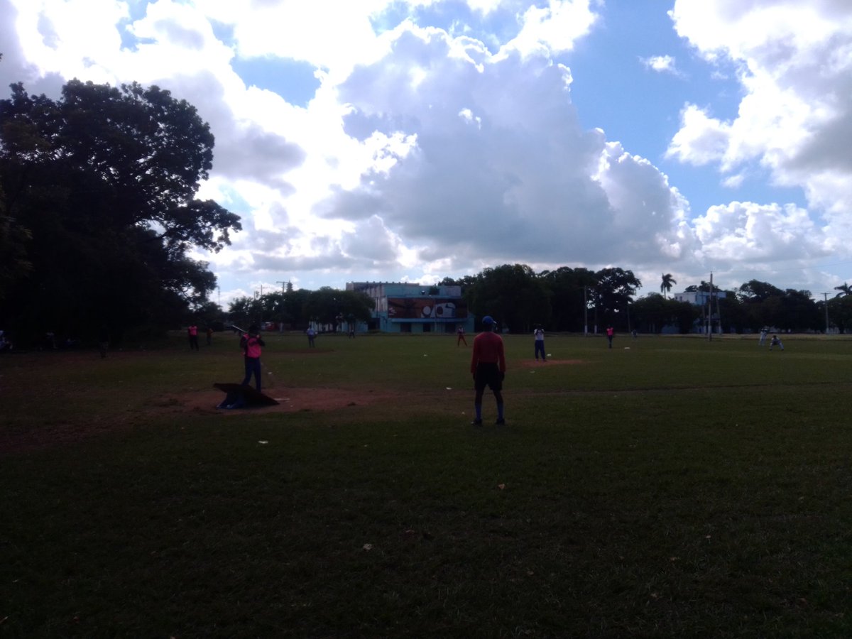ptpedagogico's tweet photo. Se inaugura la Copa de Béisbol a la Chapa Wilbert Chadi In Memoriam el el Polígono del Parque Temático Pedagógico Ciudad Escolar Libertad#PTP #GEMINED #MINED #Educación #EducaciónCuba https://t.co/W39kRY8GmI