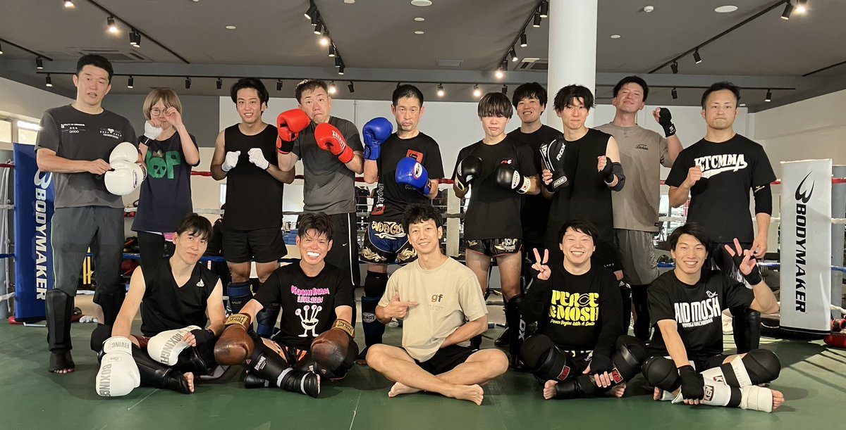 ak_1093's tweet photo. ジム移館につき、最後のキッククラスでした！
新しいジムでもまた集まってくれたら嬉しいです^ ^

ここでの最後のフラッグ🚩

ありがとうございました！！ https://t.co/fyfoh8KNNm