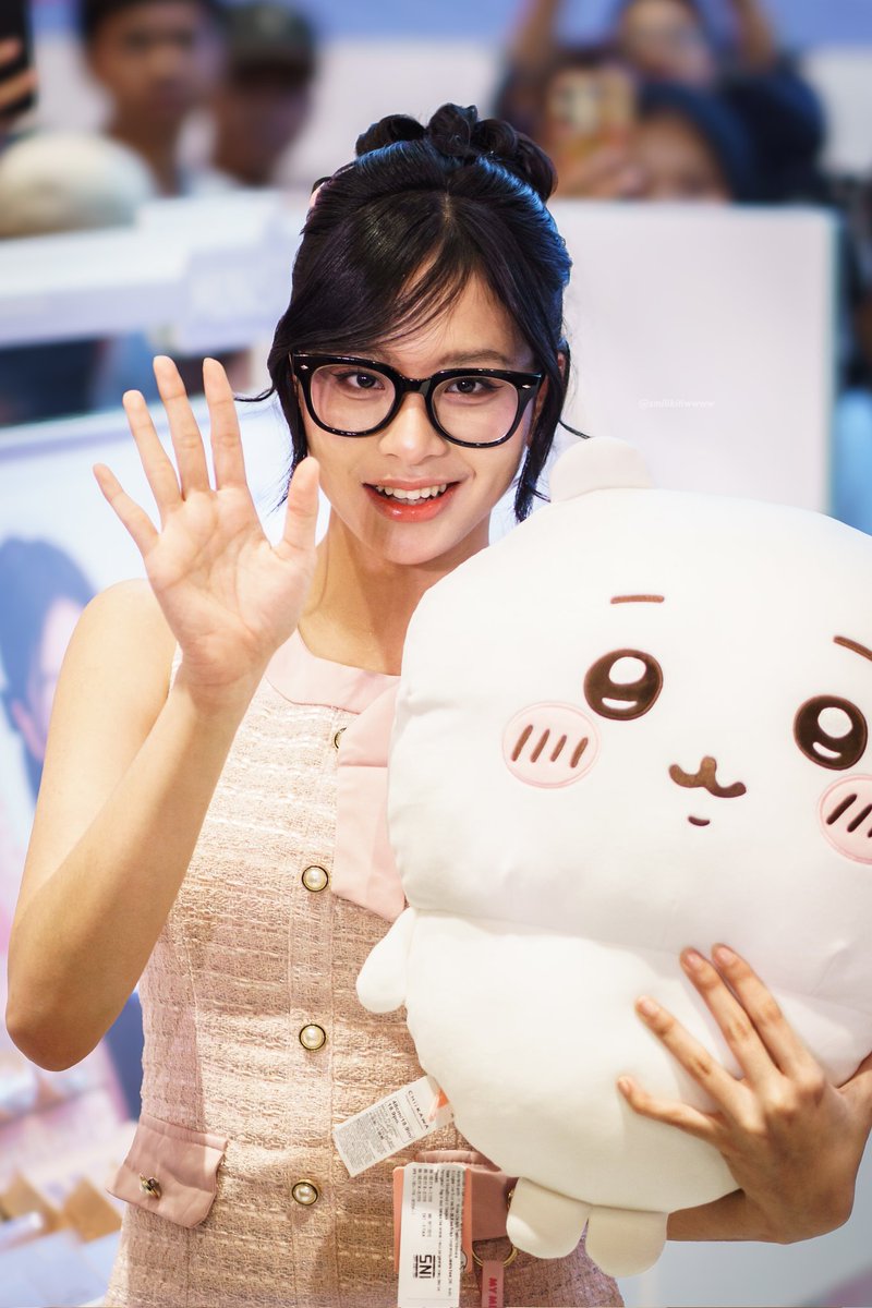 smilikitiwwww's tweet photo. Haii... 👋 

30112024
📍Miniso Summarecon Mall Bekasi
- @_zeeasadel 

#Miniso #Zee #SummareconMallBekasi #Smilikitiwwww https://t.co/CZOXVpihBK