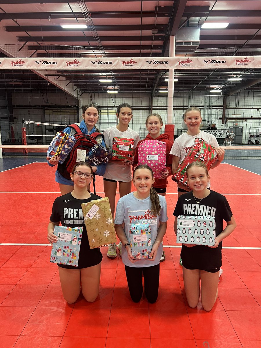 Big hearts giving back.  So proud of those young ladies and their commitment to community. <a href="/Premier_VB/">Premier Nebraska VB</a>