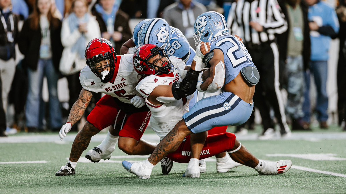PackFootball's tweet image. Hard. Tough. Together. 

#1Pack1Goal | #HTT