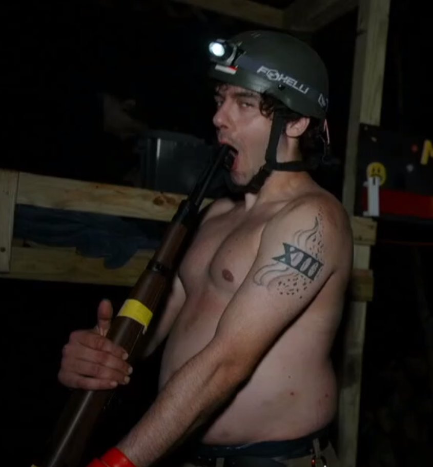 dickbupkis_md's tweet photo. #fishtanklive #fishtankdotlive #firejet https://t.co/NMjykmiZPZ