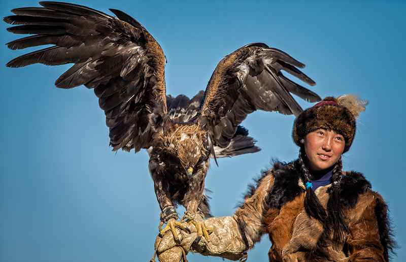 orgilbulganb's tweet image. Embrace the strength and freedom of the golden eagle as we soar into a new week 🦅✨ Wishing everyone courage, resilience, and success in all your endeavors! Let's make this week extraordinary! 💪 #GoldenEagle #NomadicTradition #StrengthAndFreedom #NewWeekMotivation #Success