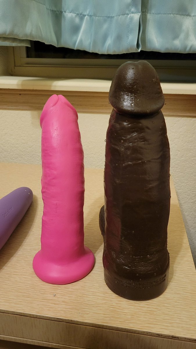 A fan gifted me this MASSIVE dildo. I'm genuinely intimidated. This is bigger than my two (previously) biggest toys. I will consider it a great accomplishment if I even get the head inside.  Sinking down on it?!? We'll see. We will see.

Like this post if you believe in me ❤️