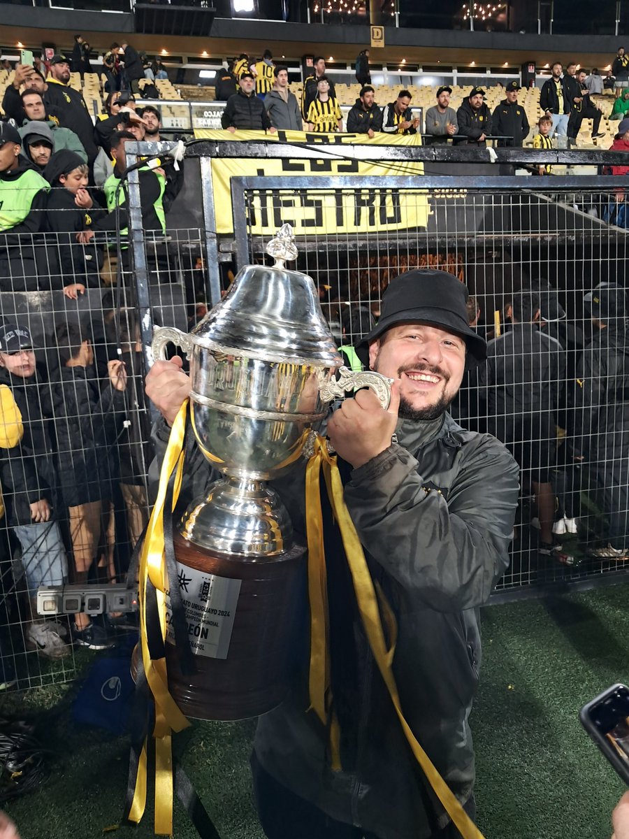 Yo tengo un hijo puto se llama bol50 que voy a hacer.. quiso salir primero pero no pudo.. arrugo otra vez..